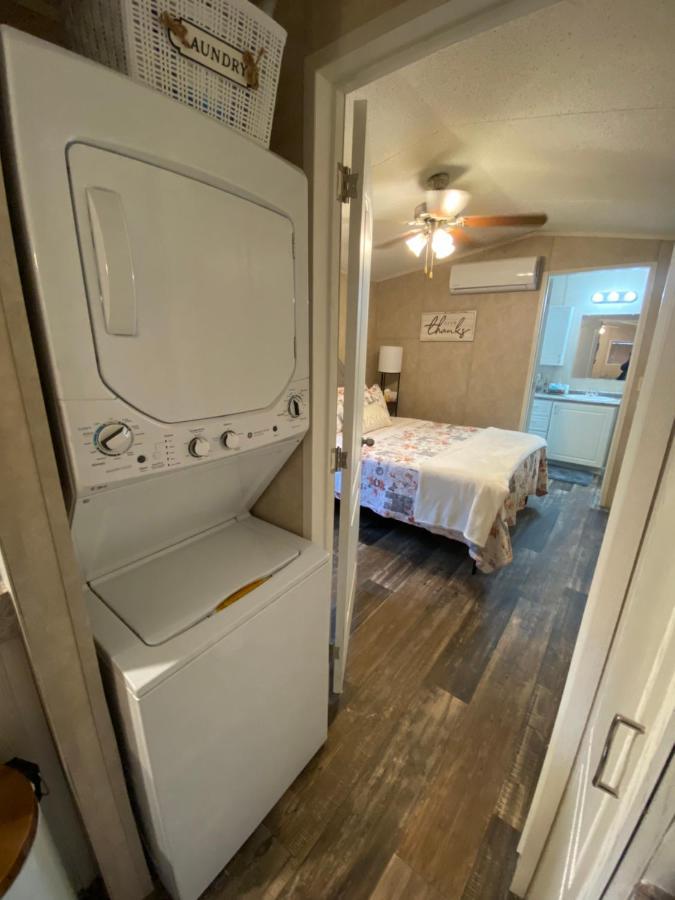 Your Own Cozy Tiny Home Austell Exterior foto